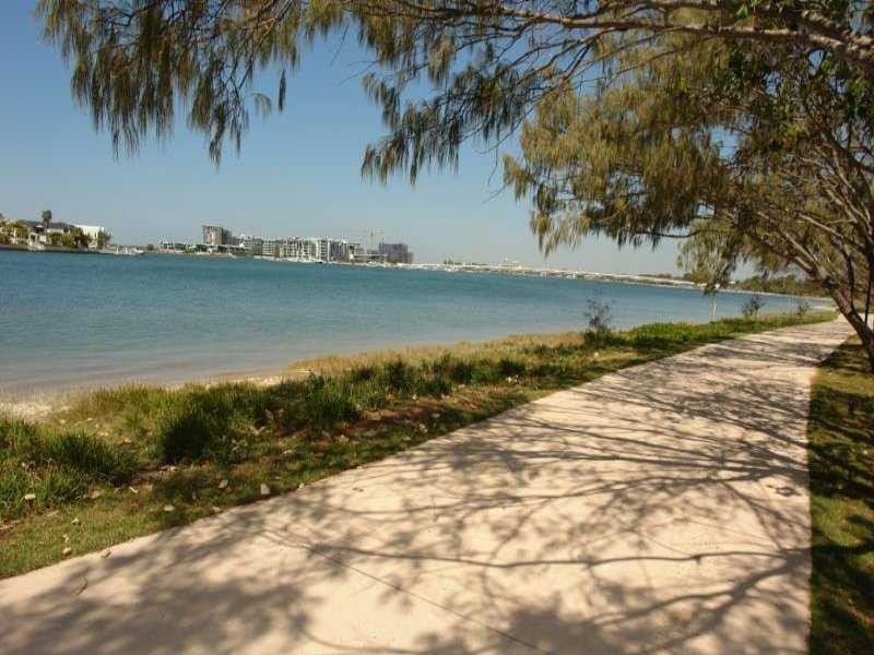 Paradise Point QLD 4216